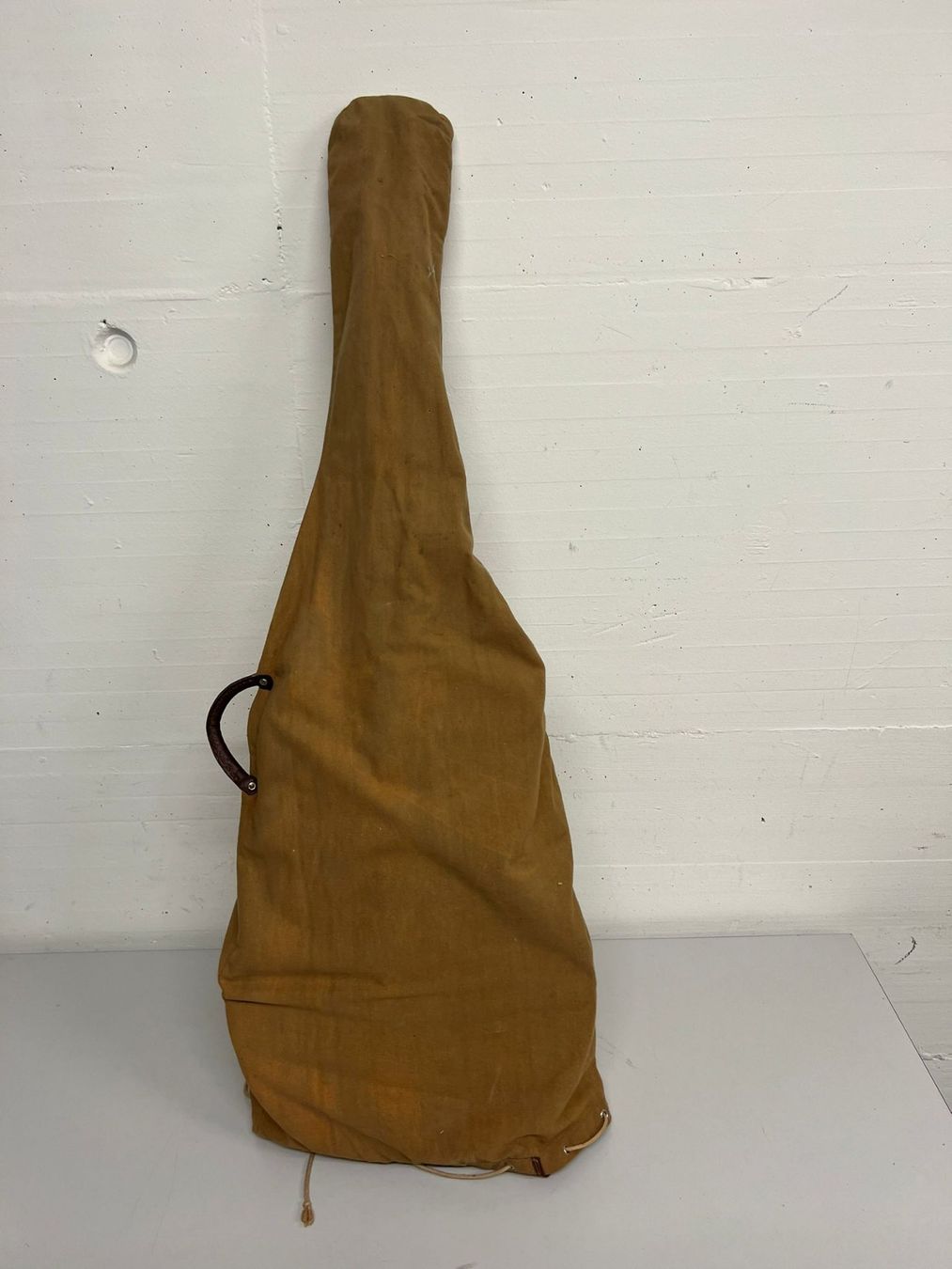 Strumenti musicali: Alte Akustikgitarre "Framus" – Usato da Bern venduto da latrouvaillebern 3