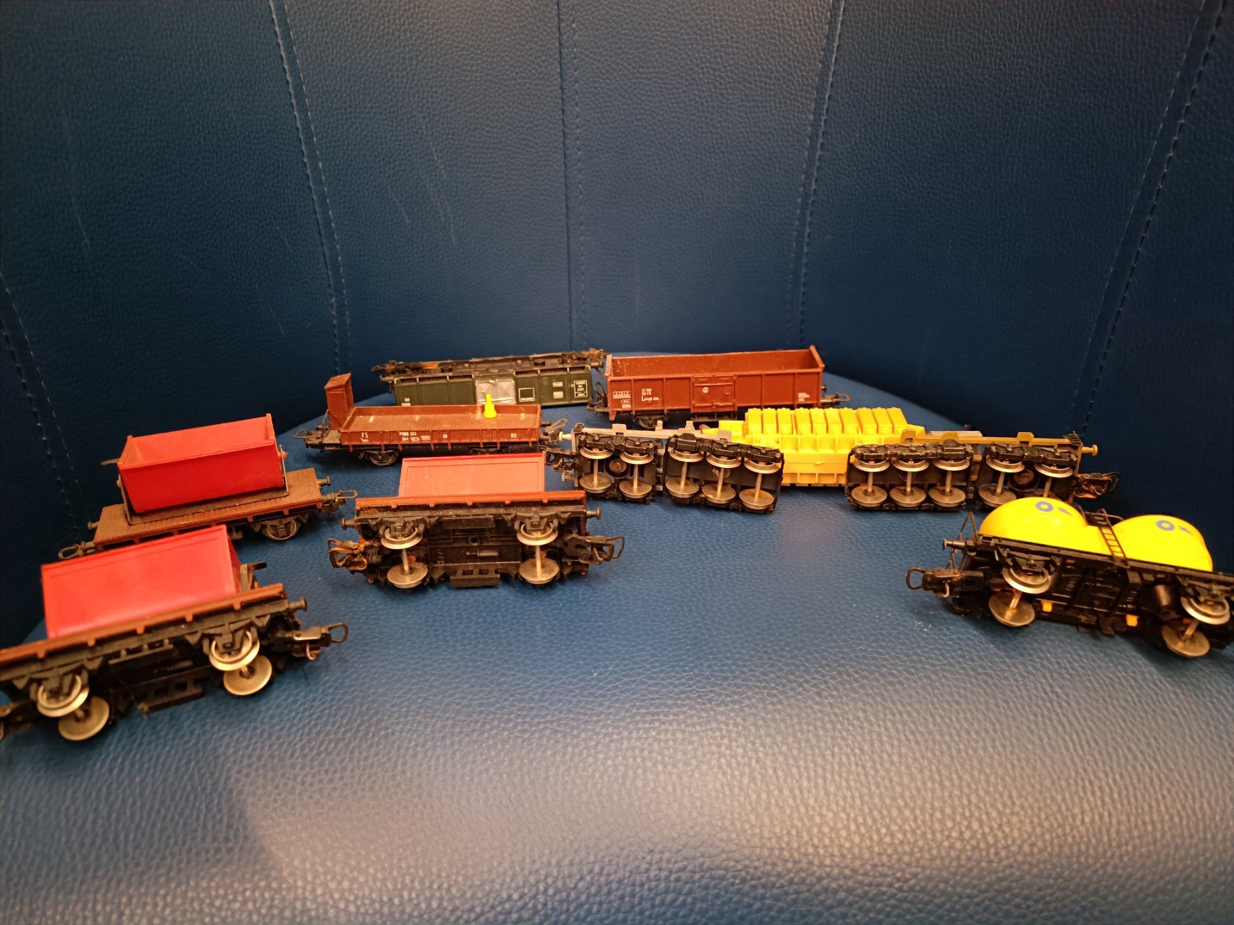 Lima Modellini di ferrovie: Modelleisenbahnwagons 7 Stk. H0 – Usato da Reiden venduto da Zofi-Brocki 1