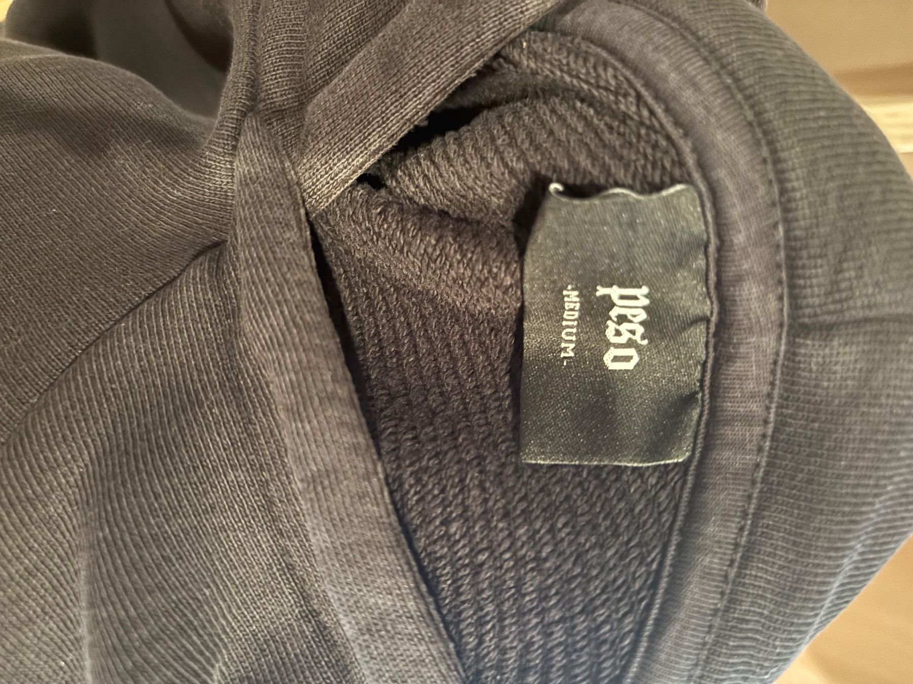 Pesoclo Maglioni & Felpe: PESOCLO Hoodie Size Medium – Usato da Arnegg venduto da Heason 2