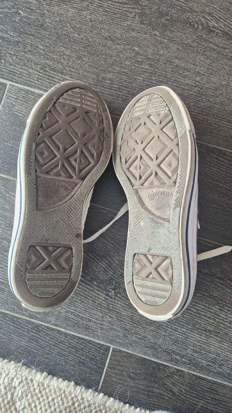 Converse Scarpe da uomo: Classic White Converse All Star Shoes, Size 36 – Usato da Wallisellen venduto da Camcha 3