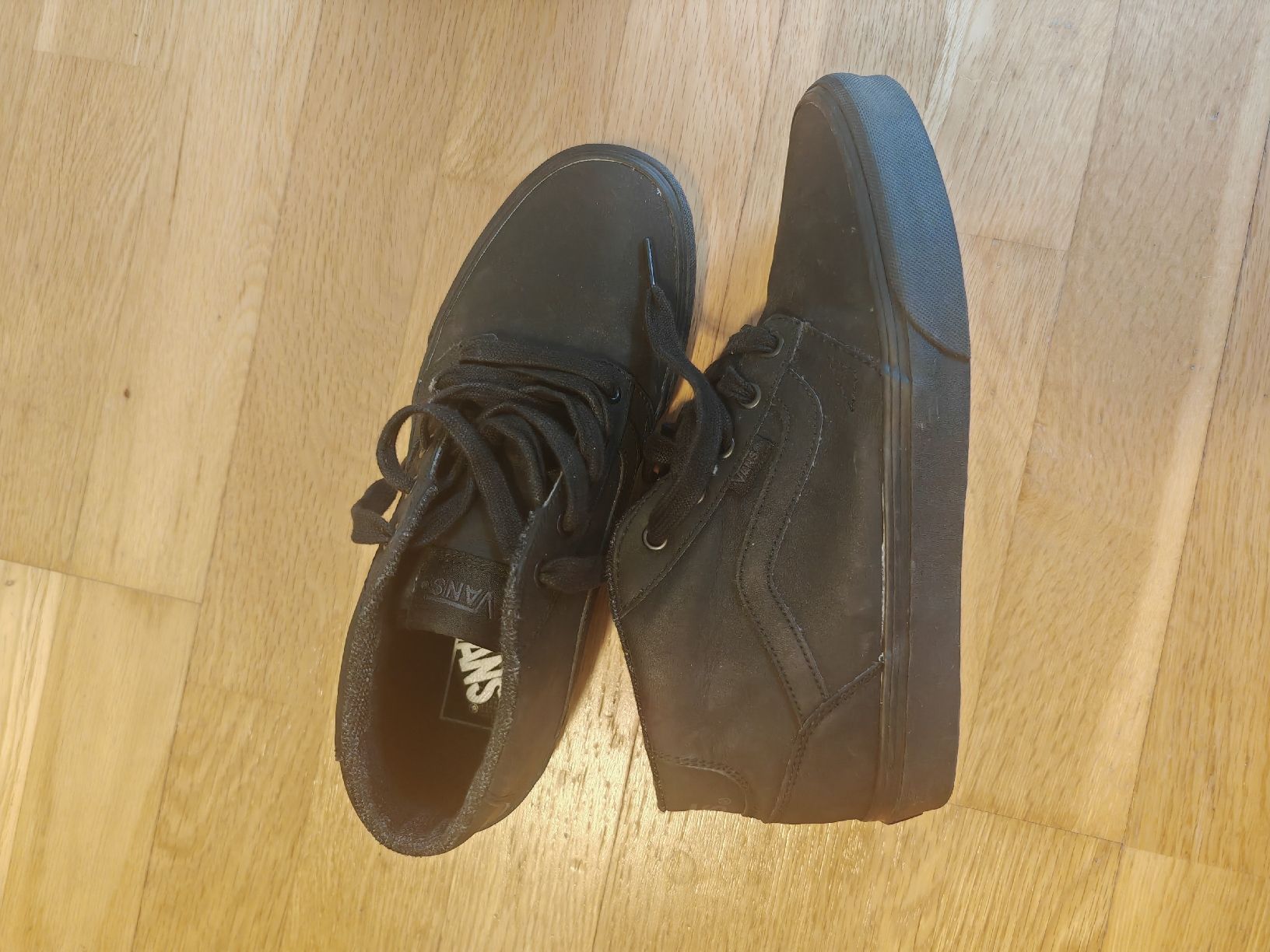 Vans Scarpe da uomo: Vans mid shoes (26,5) – Usato da Biel/Bienne venduto da pan_8tkf 2