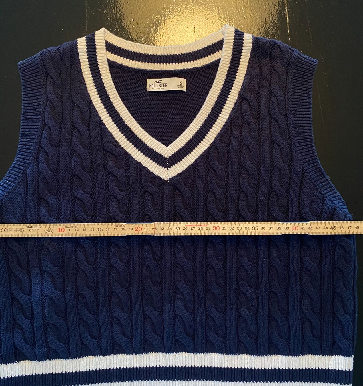 Guess Pullover & Sweatshirts: HOLLISTER: Baumwoll-Pullover/Pullunder, S, Blau – Gebraucht aus Gunten von divertimenti 4