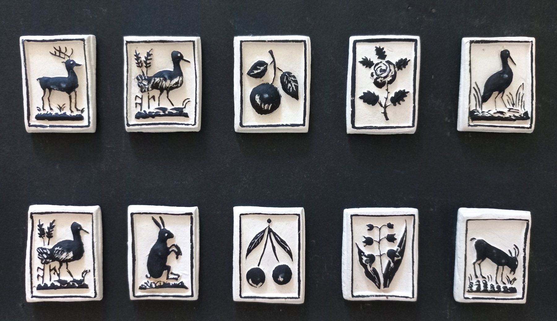 Dipinti: Vintage gerahmte Collage mit kleinen Reliefbildern – Usato da Bévilard venduto da Orscha 4