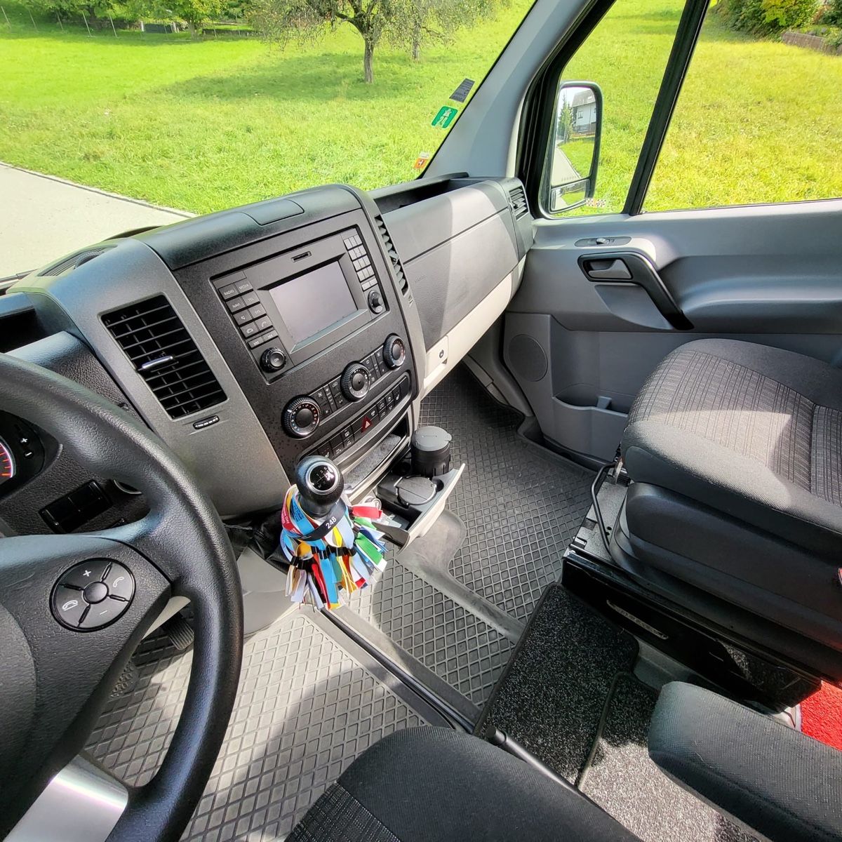 Mercedes-Benz Veicoli commerciali: Mercedes Sprinter 316 CDI Lang – Usato da Vaduz venduto da Wodanerik 8