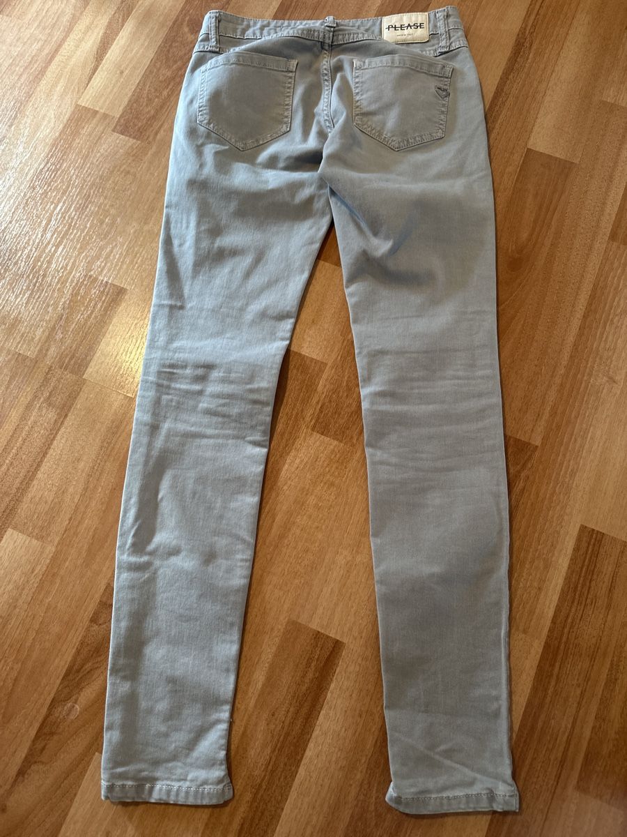 Please Jeans Pantaloni: PLEASE Jeans, Gr. XS, hellgrau, einf. Brustweite 34.5 cm – Usato da St.Gallen venduto da maierm01 2