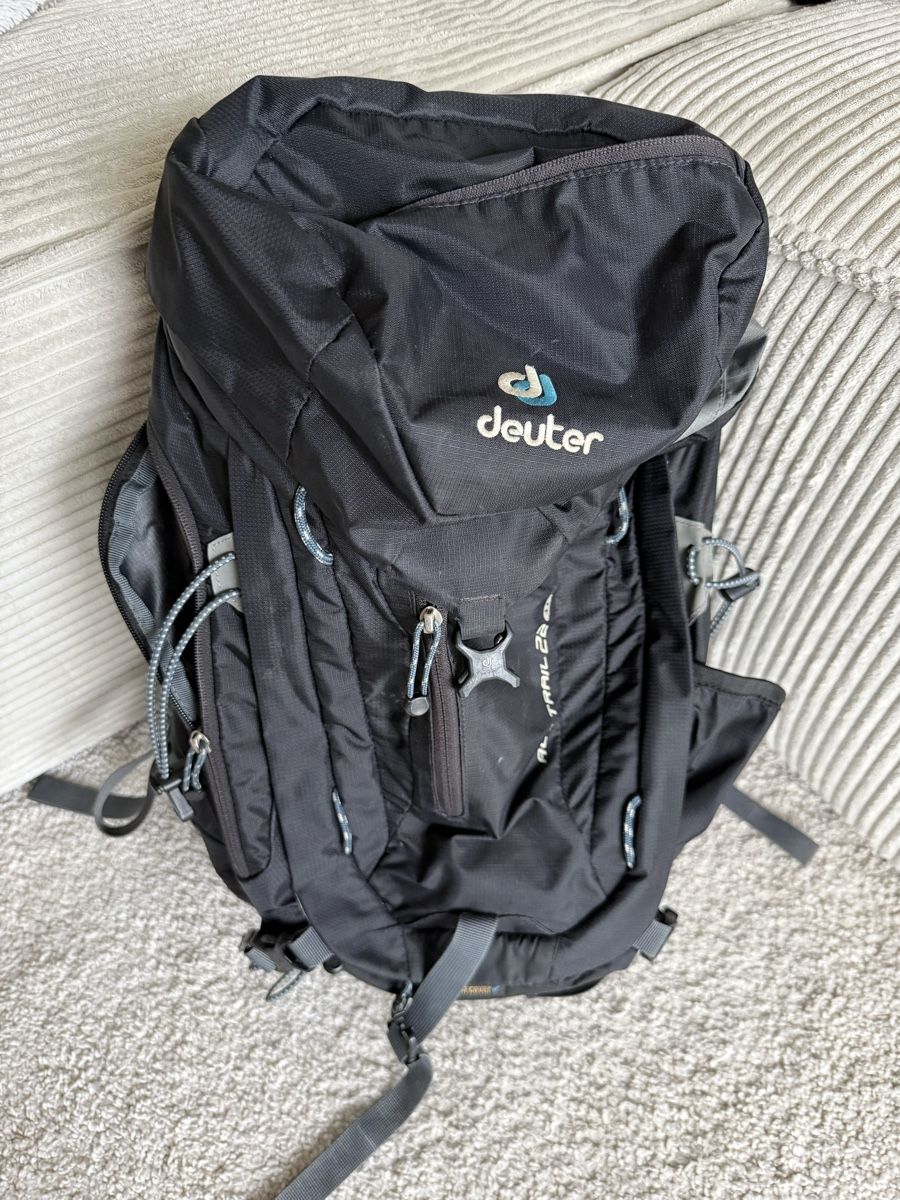 Deuter Zaini: Deuter ACT Trail 22 Rucksack – Usato da Pontresina venduto da Dolly14 2
