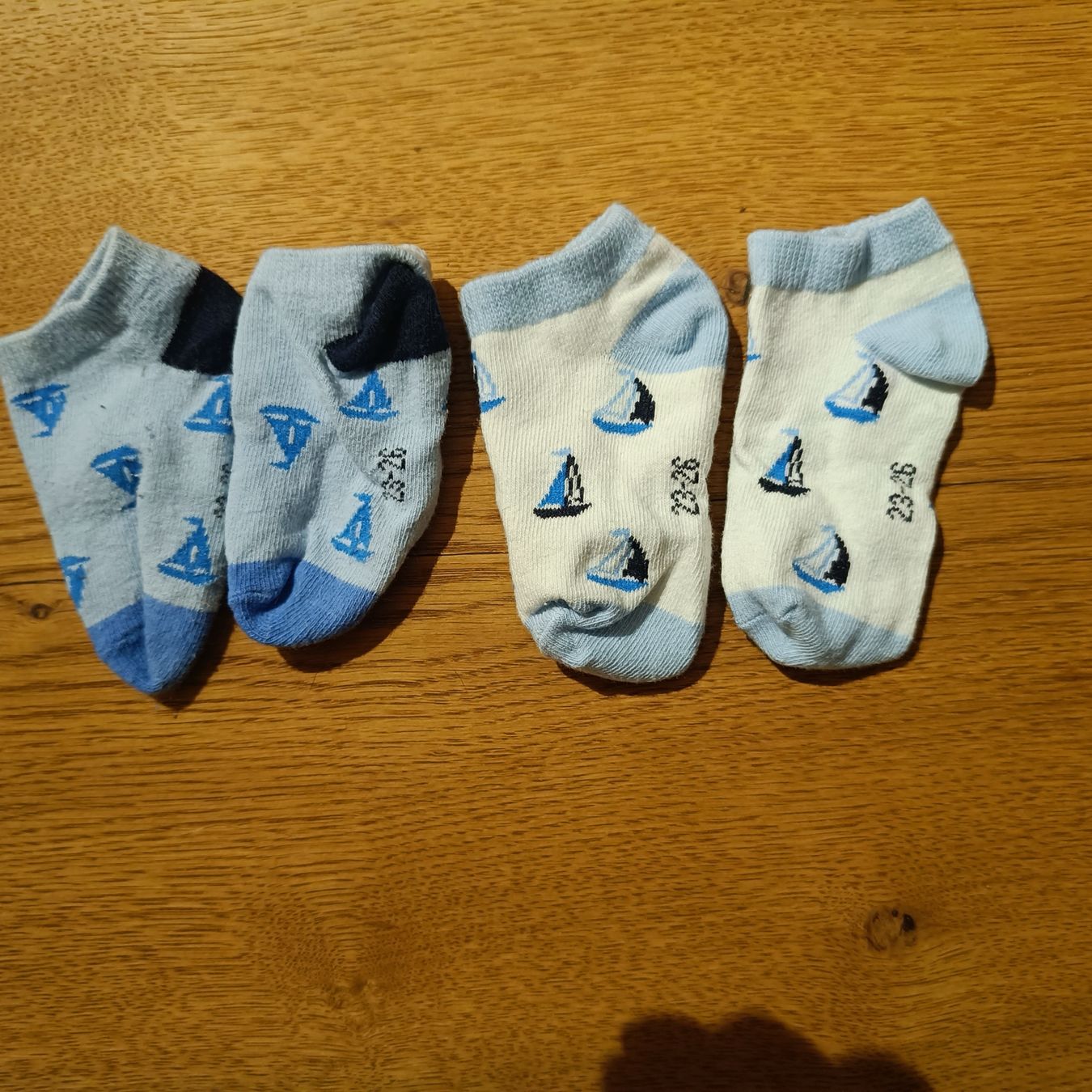 Socken für Kinder: Socken Grösse 23-26 – Gebraucht aus Jaberg von urig17.