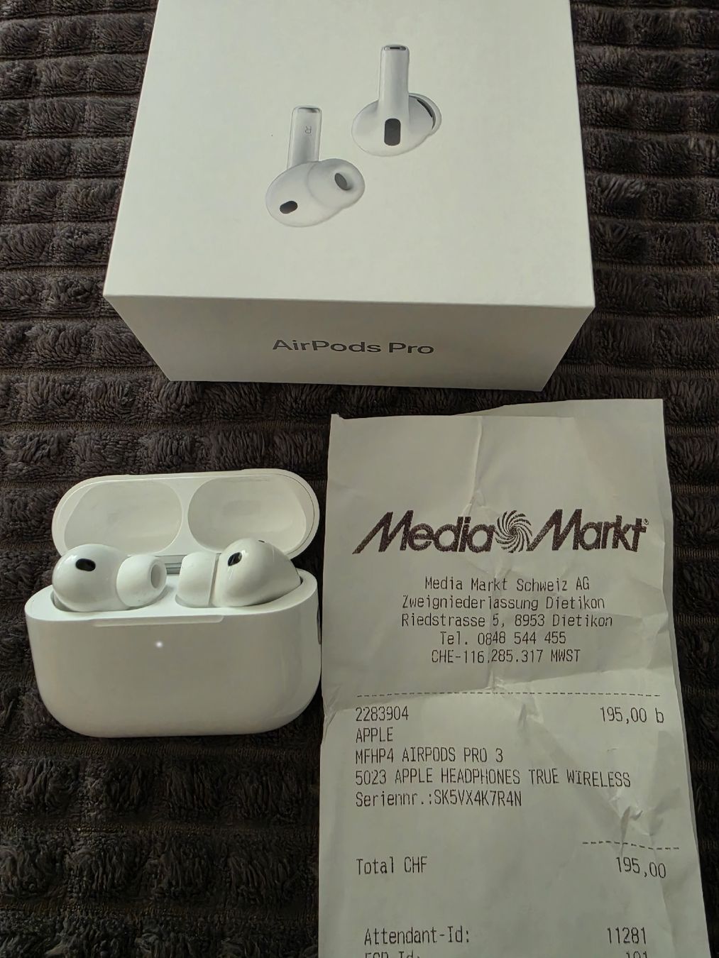 Apple Casques audio: Airpods Pro 3 Gen Neu – Neuf avec emballage d'origine à Turgi par chboyy 1