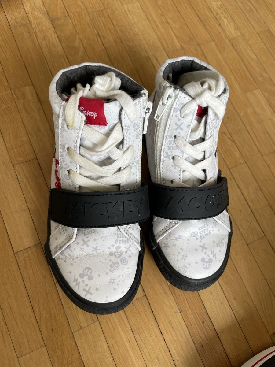 Schuhe für Jungen: Disney Mickey Mouse Sneakers gr. 28/29 – Neu (gemäss Beschreibung) aus Schlieren von kca_2mlx