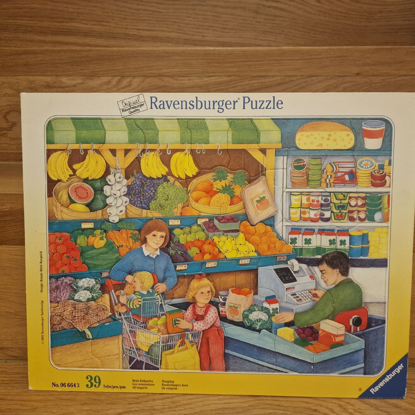 Ravensburger Puzzle: Ravensburger Puzzle: Beim Einkaufen - Nostalgie pur! – Usato da Uetikon am See venduto da Walkingtothemoon