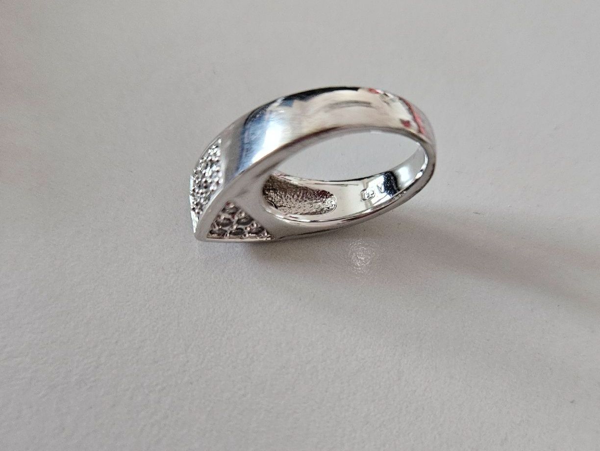 Ringe: Ring mit Zirkonia, Grösse 51 – Gebraucht aus Urdorf von Colina 4