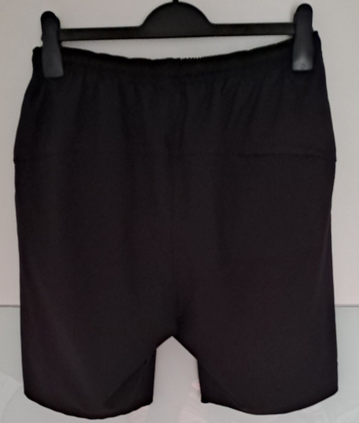 Pantalons: gpard-Shorts Gr. L – D'occasion à Feuerthalen par kigo87 1