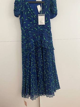 Self Portrait Kleid ? Nie getragen, mit Preisschildern!