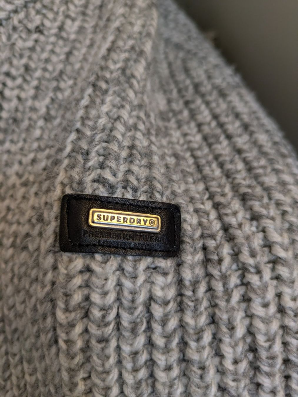Superdry Giacche: Superdry Premium Knit Strickjacke Herren S grau – Usato da Wauwil venduto da KilluaSumisu 6