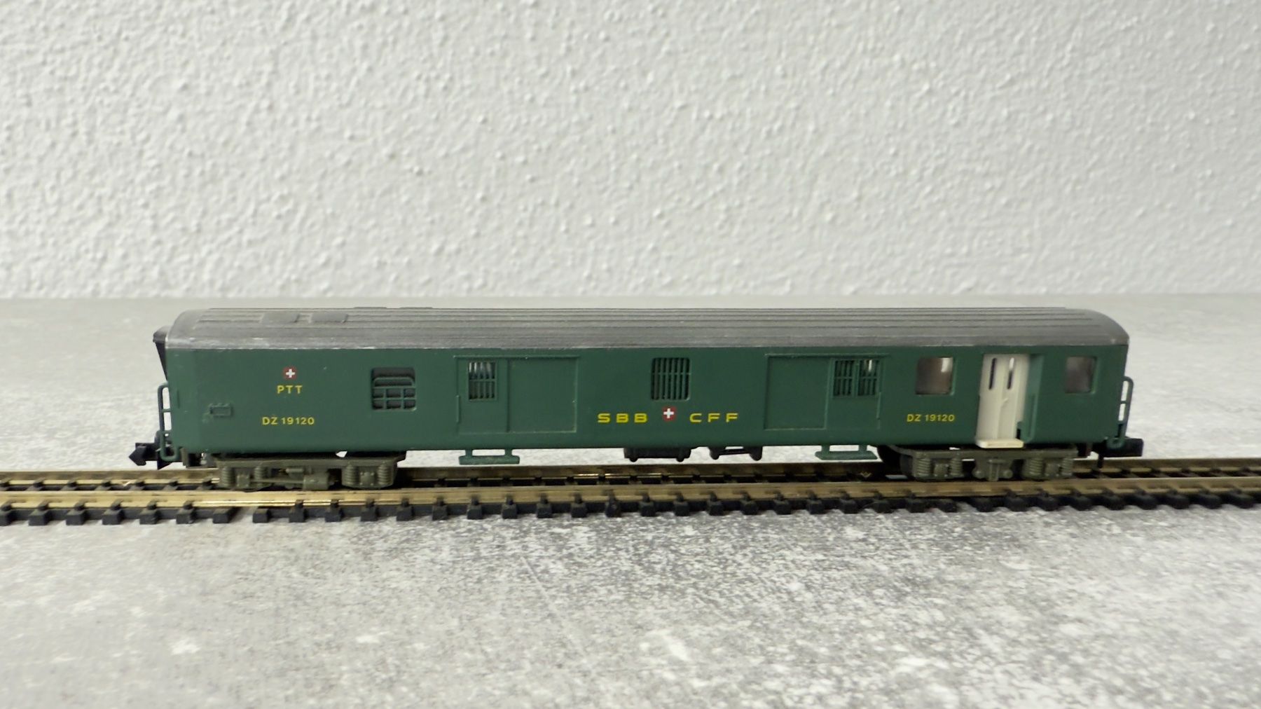 Arnold Modellini di ferrovie: Arnold Gepäckwagen Spur N – Usato da Windlach venduto da Kelebra 2
