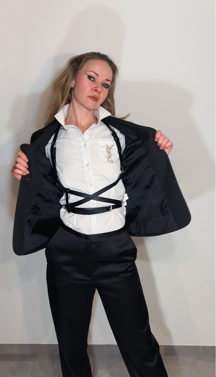 Giacche: Blazer noir Kazarini Switzerland – Usato da Pont (Veveyse) venduto da pil_k9jp 2