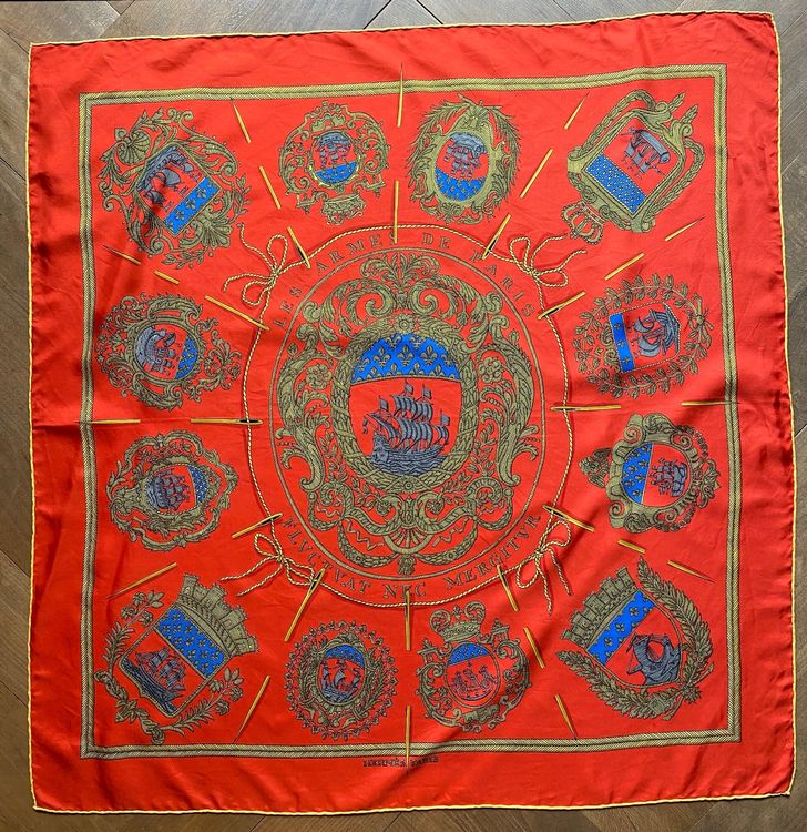 Foulard Hermès Paris En Soie - Occasion, Motifs Multicolores, Tissu Luxe