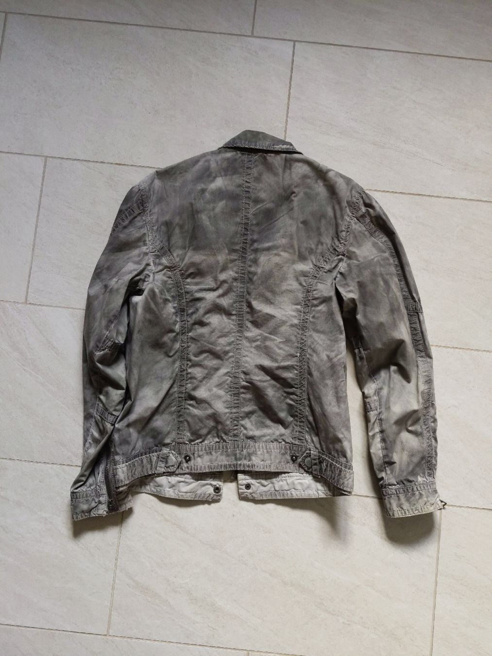 Guess Giacche: Guess Jacke, Grösse S – Usato da Neuheim venduto da discovery27 1