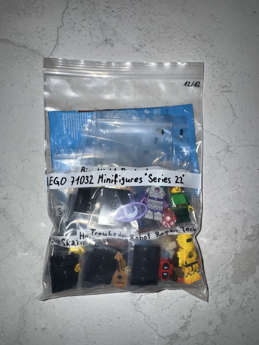 Lego Spielzeuge: LEGO Minifigures Series 22 Komplett – Neu (gemäss Beschreibung) aus Gossau ZH von Shaolin 1