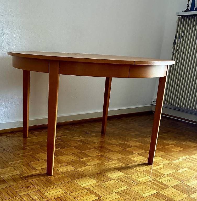 Tavoli: Table ronde hêtre avec 2 rallonges – Usato da Lausanne venduto da Augustine1007 1