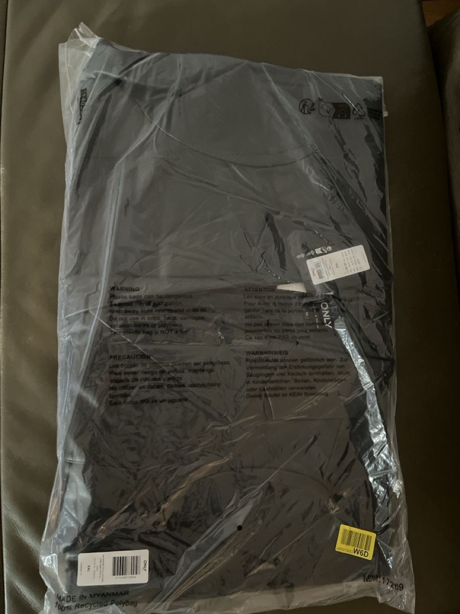Only Vestes: Kunstlederjacke – Neuf avec emballage d'origine à Niederdorf par Fay1993 6