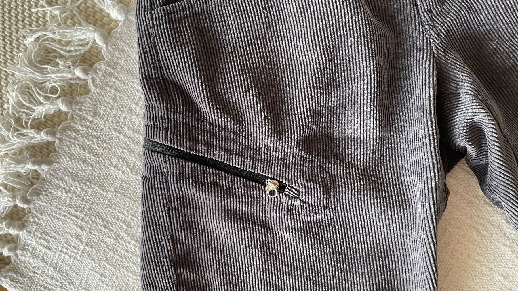 Peak Performance Hosen: PEAK PERFORMANCE Shorts – Gebraucht aus St-Blaise von sus_6wgz 2