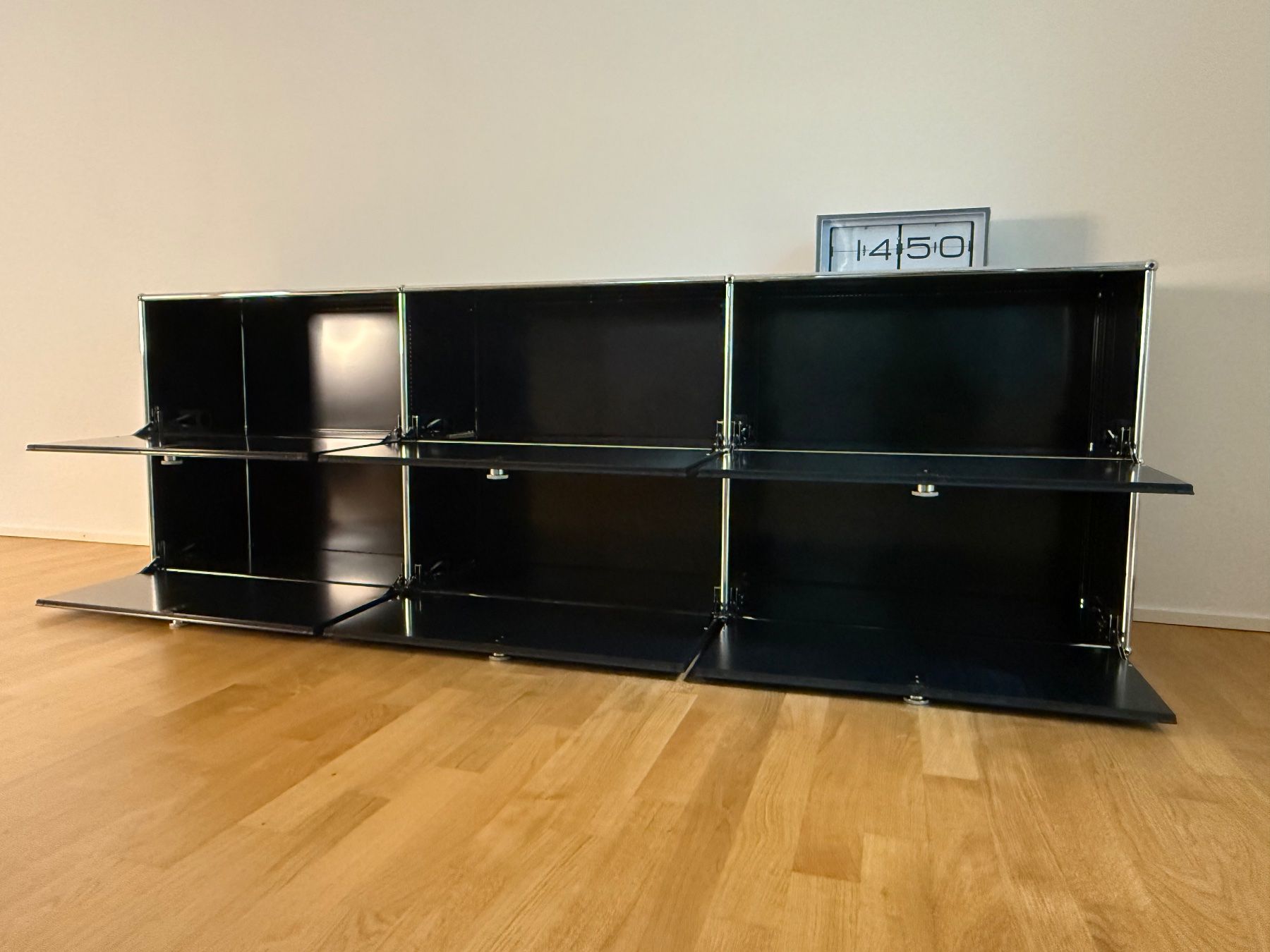 USM Scaffali: USM Haller Sideboard mit 6 Klappen, schwarz – Usato da Zürich venduto da ERATOMIUM 3
