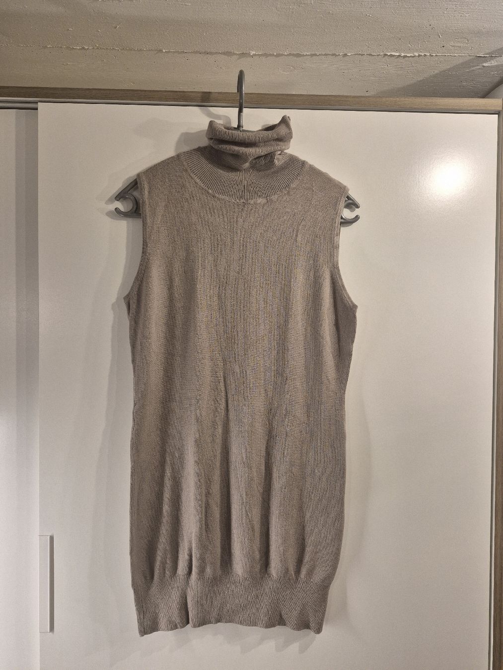 Top: Rollkragen T-Shirt /Pullunder / Oberteil, Gr. L, NEU – Nuovo e nell'imballaggio originale da La Neuveville venduto da Vestiaire_2011