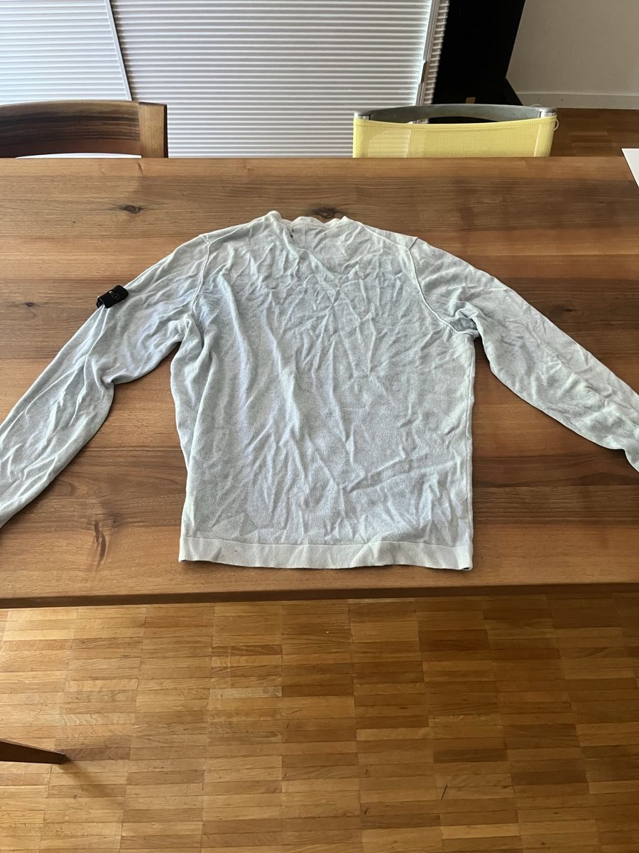 Stone Island Pullover & Sweatshirts: Stone Island Pullover hellblau Grösse M schlechter zustand – Gebraucht aus Zürich von ram__0n 4