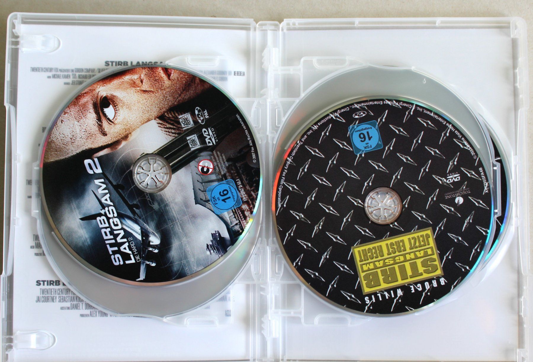 Tutti i DVDs: Stirb langsam (collection 1-5) / Bruce Willis – Usato da Worblaufen venduto da Cookie23 2