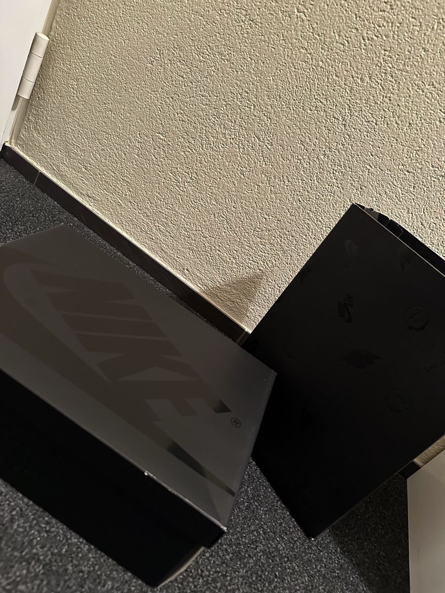 Jordan Scarpe da uomo: Air Jordan 1 Low x Travis Scott Black Phantom – Nuovo (secondo la descrizione) da St.Gallen venduto da Ha-Ha 7