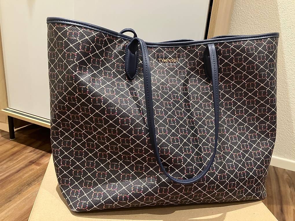 Twinset Borse da donna: Twinset Shopper navyblau – Usato da Oberglatt ZH venduto da kateslivingroom