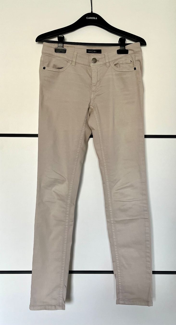Marc Cain Pantaloni: Pantalon beige Marc Cain taille 36/38 – Usato da Le Crêt-p-Semsales venduto da staglione69 2