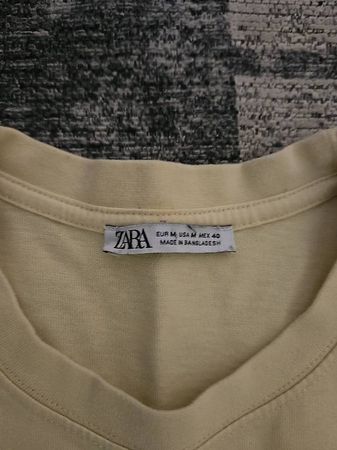 Zara T-Shirt Calssic