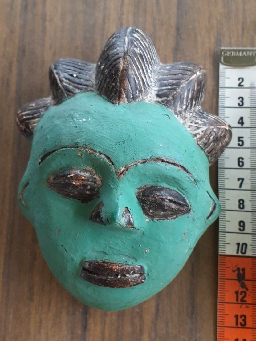 Arte internazionale: Afrikanische Masken – Usato da Mörschwil venduto da antiksalon 4