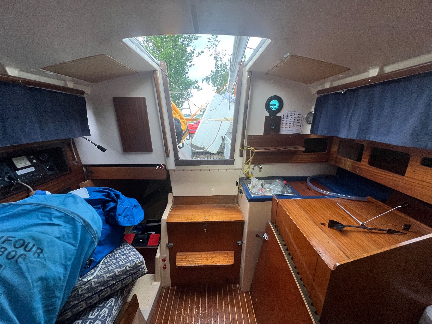 Dufour Barche: Dufour 2800 GRATIS – Refitprojekt / Bastlerboot – Difettoso da Wädenswil venduto da Dogamtix 2