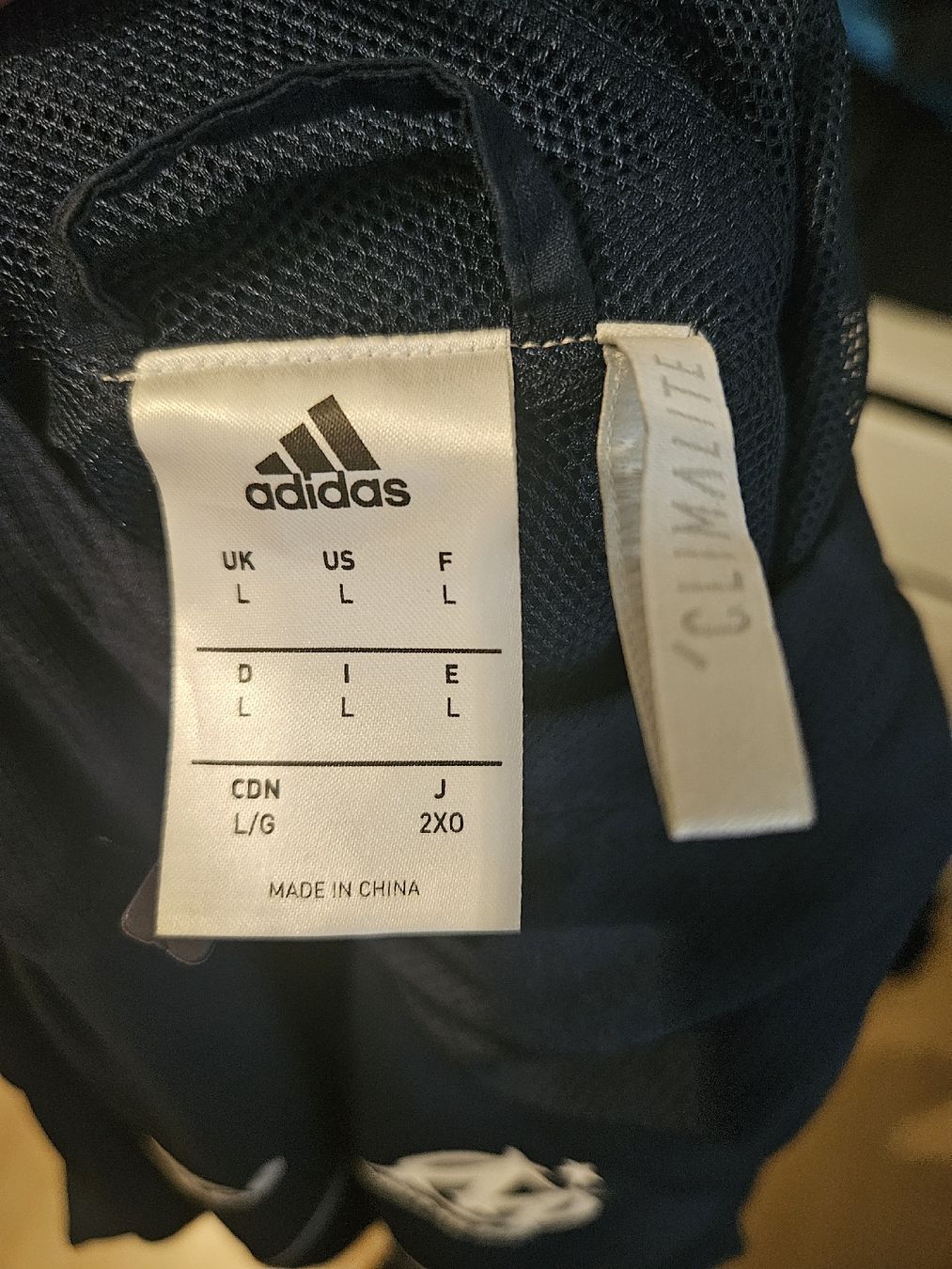 Adidas Giacche: veste olympique de Marseille – Nuovo (secondo la descrizione) da Onnens FR venduto da YNM90 2