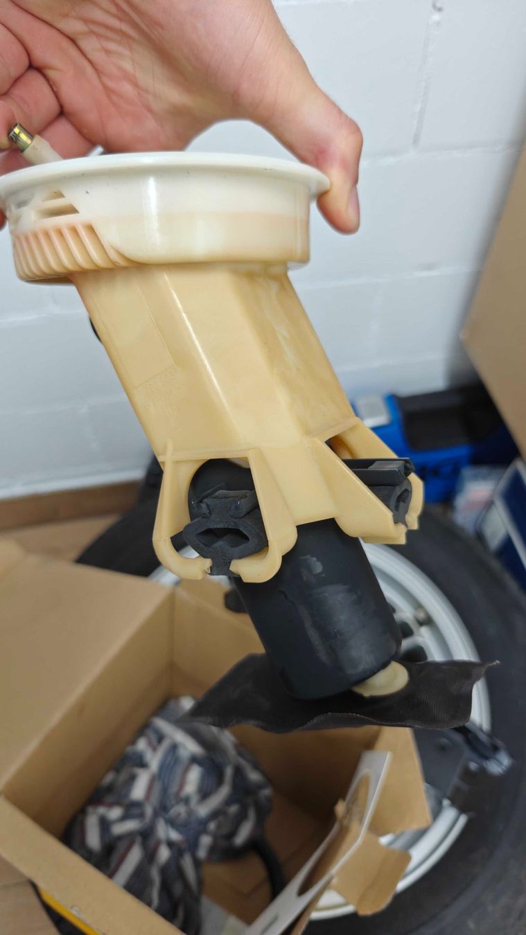 BMW Alle Autoersatzteile: BMW E36 Kraftstoffpumpe – Gebraucht – Gebraucht aus Hittnau von prz_7lyw