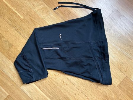 2 Paar Nike Running tights mit 3/4-Bein – Size M