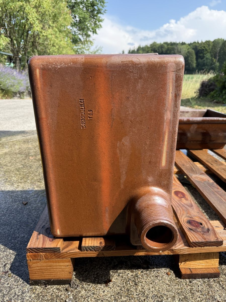 Lavabi & lavandini: Spühlbecken aus Steinzeug – Usato da Knonau venduto da theoguertler 3
