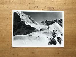 Jungfraujochplateau mit Sphinx, Mönch und Trugberg