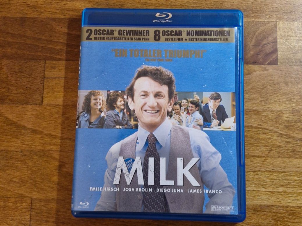 Tutti i DVDs: Milk (2008) Bluray – Usato da Pfungen venduto da Whitie