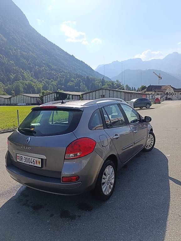 Renault Autos: Renault Clio 2010 – D'occasion à Altdorf UR par san_s8hg 2
