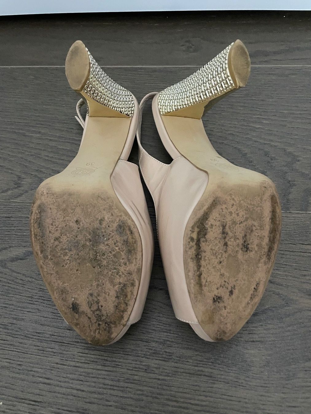 Damenschuhe: Pumps aus Dubai Handgemacht – Gebraucht aus Grenchen von servet.t 2