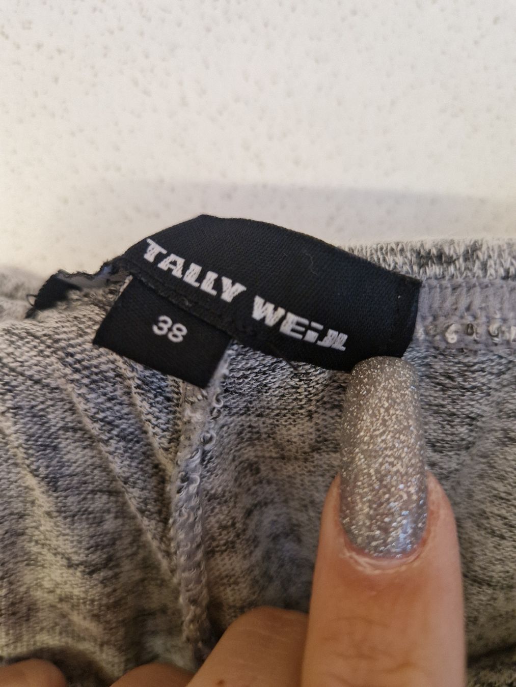 Leggings: leggings training pantalon gris wiggle taille 36 – Neu (gemäss Beschreibung) aus Versoix von aline_b 2