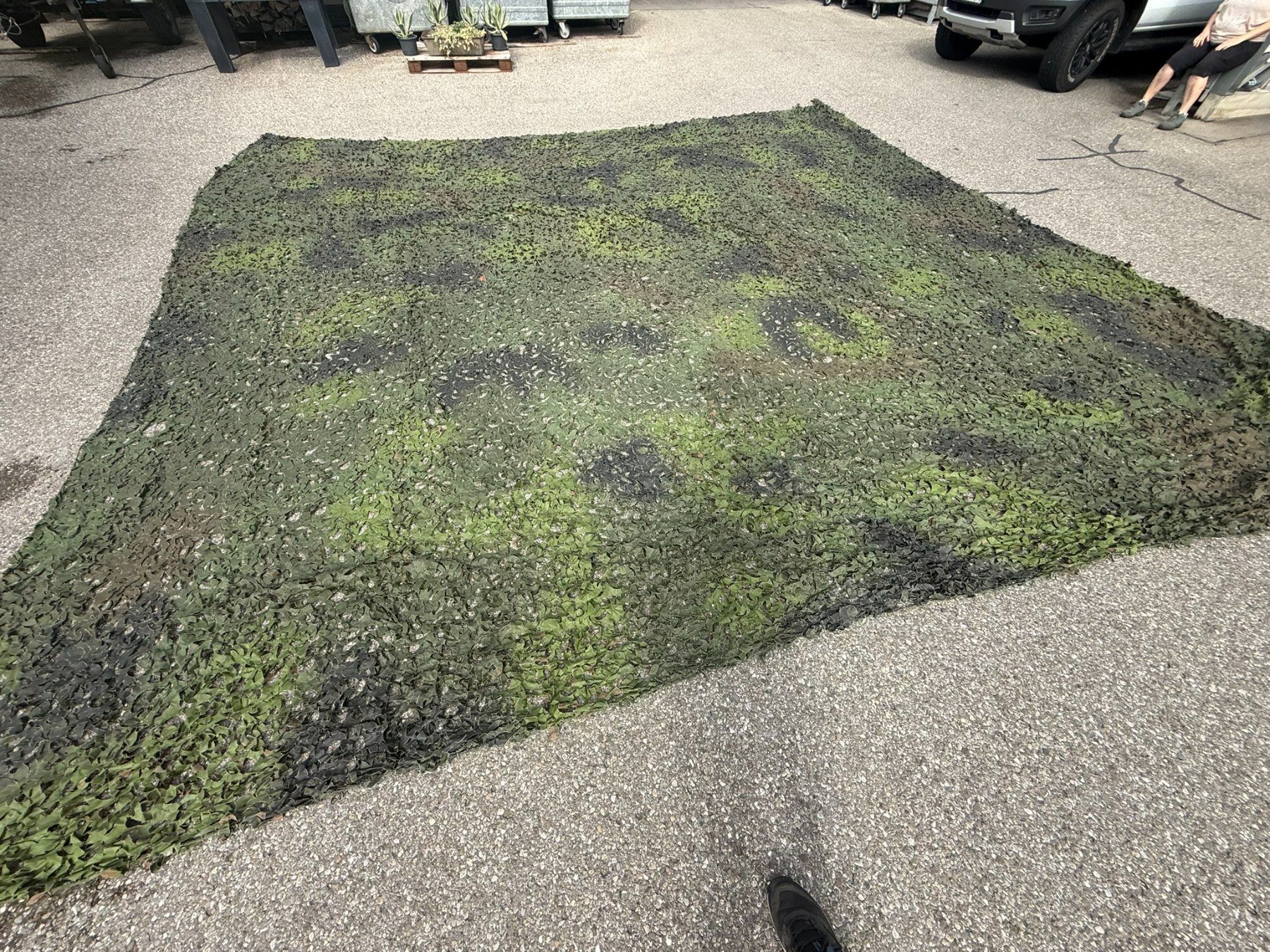 Altro per Esercito: Original Schweizer Armee Tarnnetz ca 6x6 Meter – Usato da Tentlingen venduto da Rmirage 3