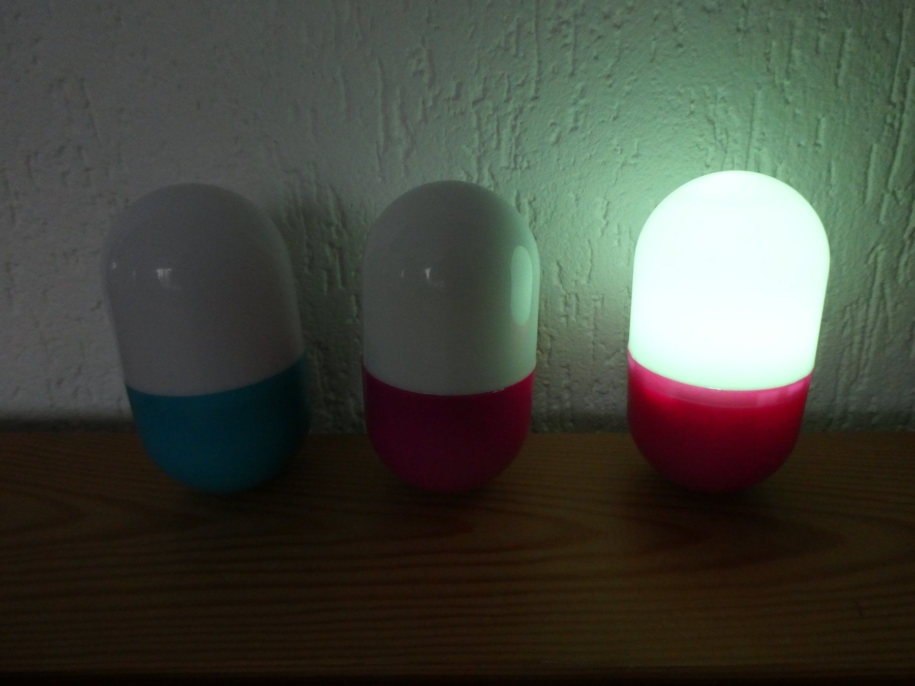 Lampen: 3er Set LED Nachtlichter, Pillen Design – Gebraucht aus Mels von KOSL 2