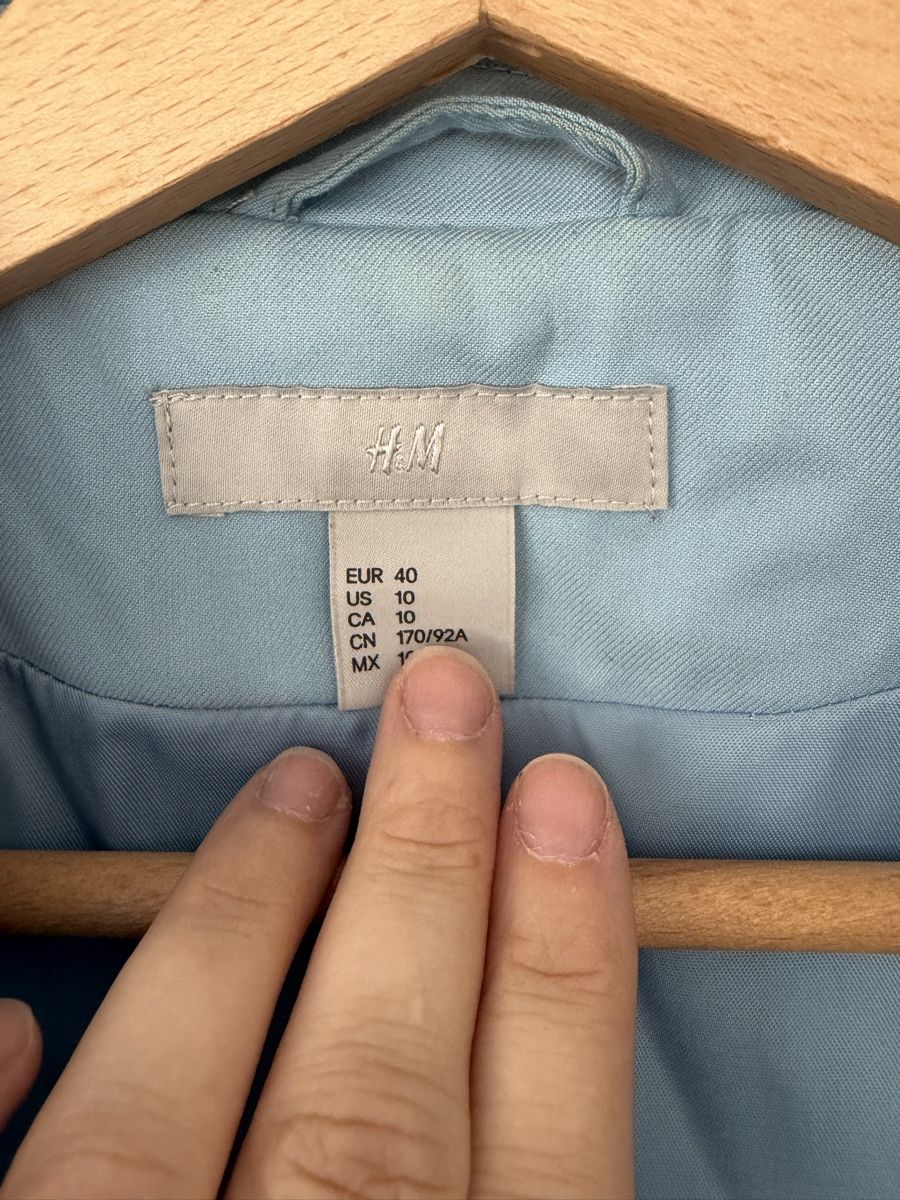 H&M Jacken: Damen Blazer hellblau Grösse 40 – Gebraucht aus Zürich von Ambrette9 3