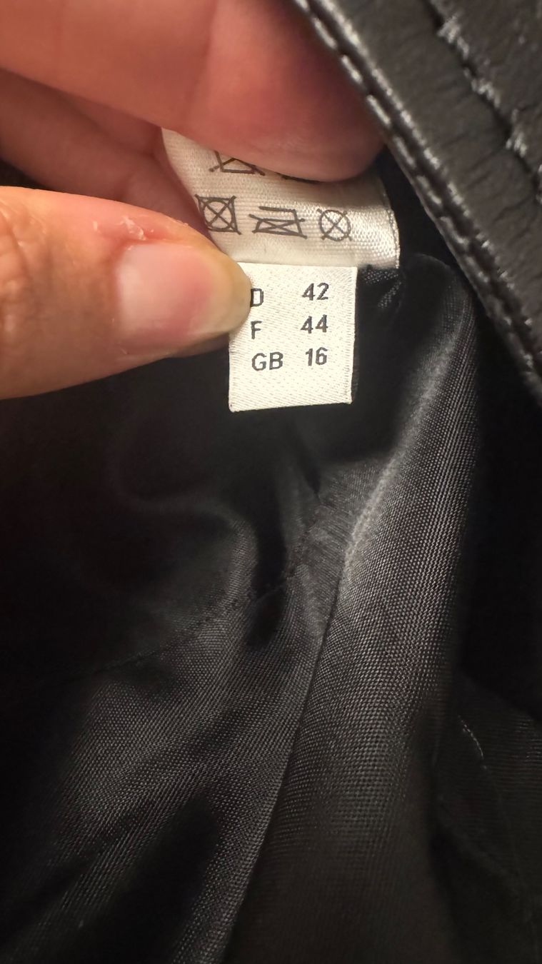 Madeleine Giacche: Madeleine Leather Jacket Size 42 – Usato da Genève venduto da gvokiii 3