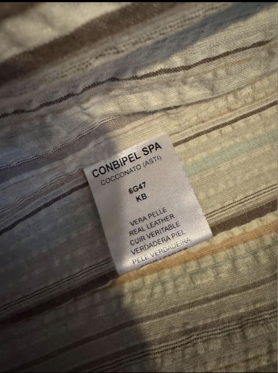Vestes: Veste en cuir véritable – D'occasion à St-Livres par cat_p5vh 2